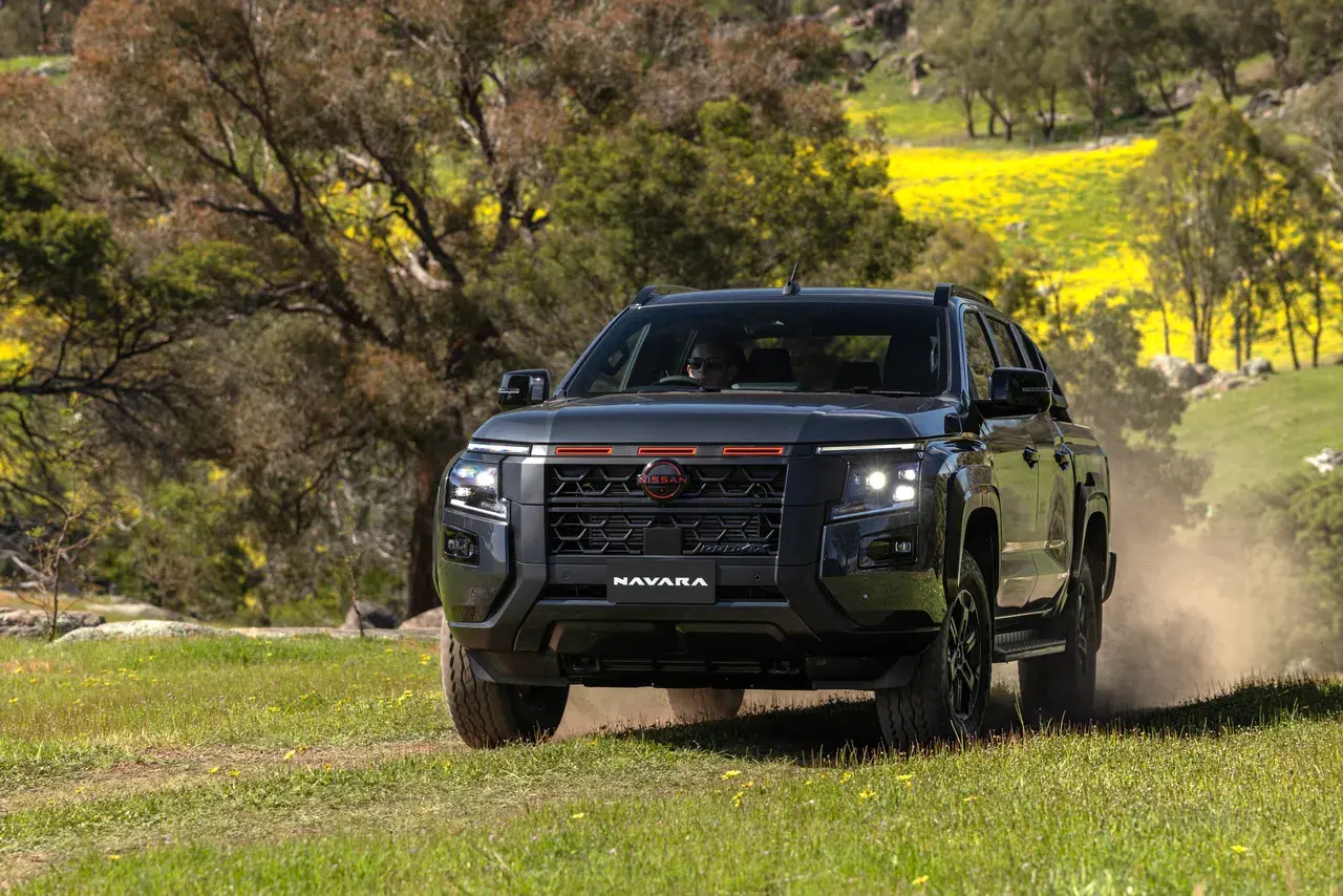 navara 9